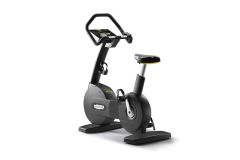 Вертикальный велотренажер Technogym Bike Forma